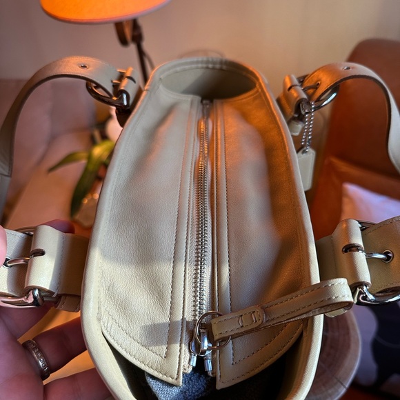 NOT FOR SALE Coach Camel Hobo #954 - Picture 6 of 9